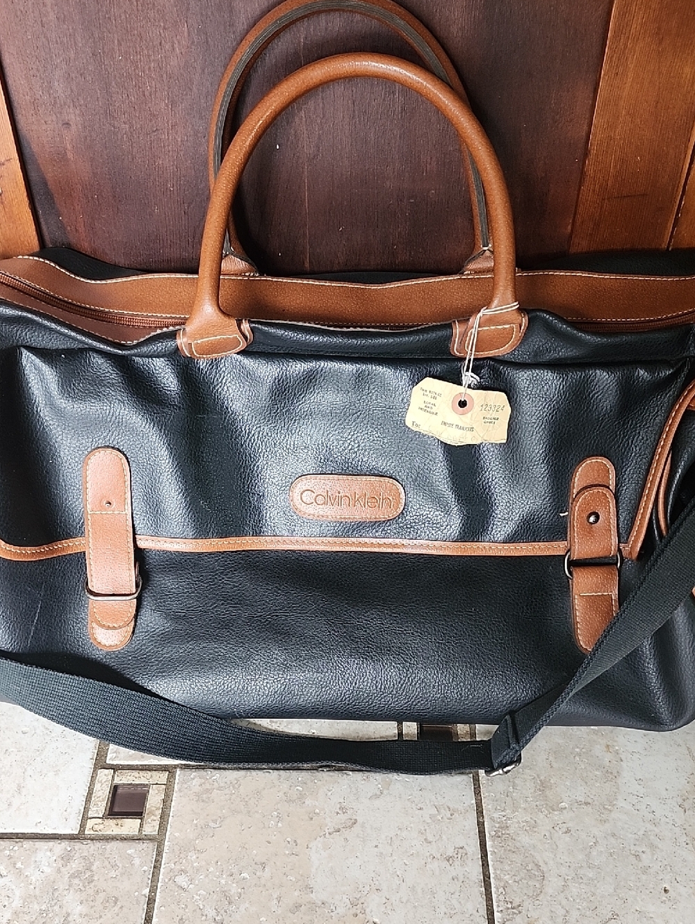 Vtg Calvin Klein Black and Brown Men's Leather Travel Bag